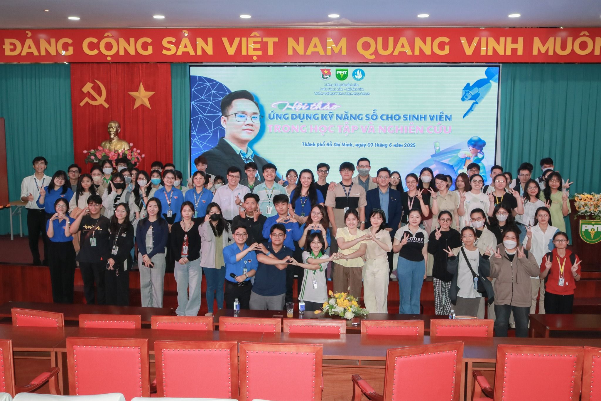 Hội thảo “ỨNG DỤNG KỸ NĂNG SỐ CHO SINH VIÊN TRONG HỌC TẬP VÀ NGHIÊN CỨU” tại trường Đại học Y Khoa Phạm Ngọc Thạch
