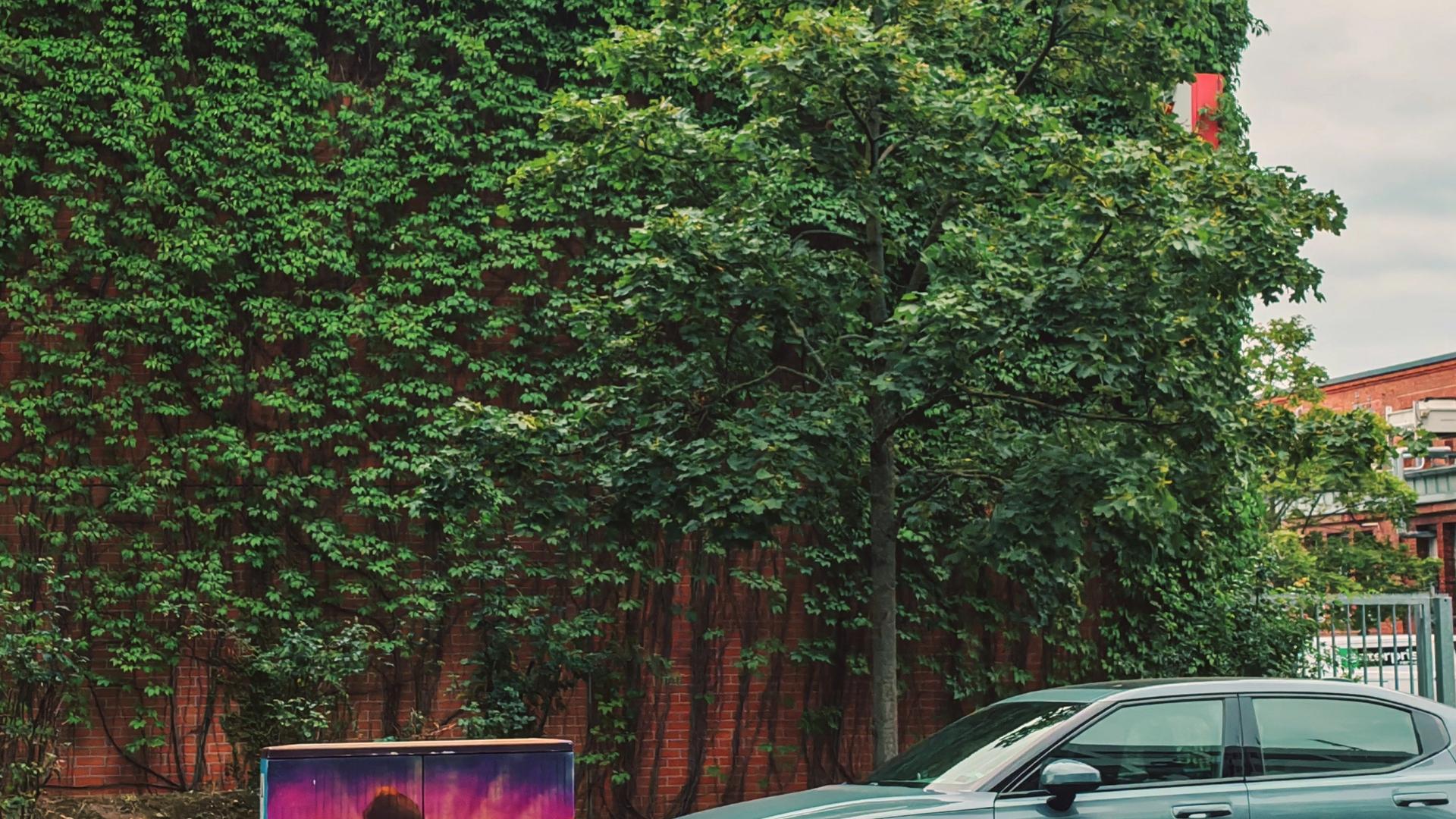 Berlin hero background 1