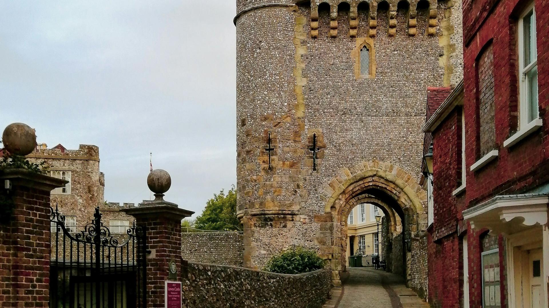 Lewes hero background 4