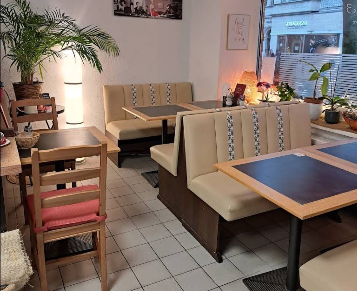 Cafe Zimmer 3
