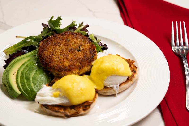 Crab cake Benedict