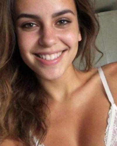 Nermine, 22 ans