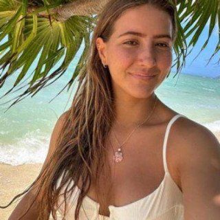 Anissa, 21 ans