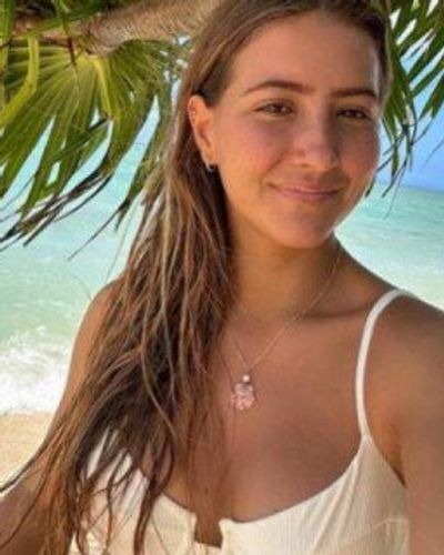 Anissa, 21 ans