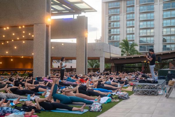 Jake Shimabukuro X Yoga Room Hawaii 5