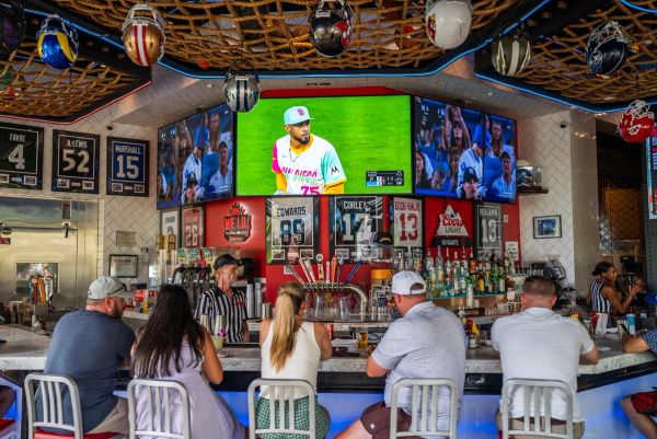 Skybox Taphouse 22