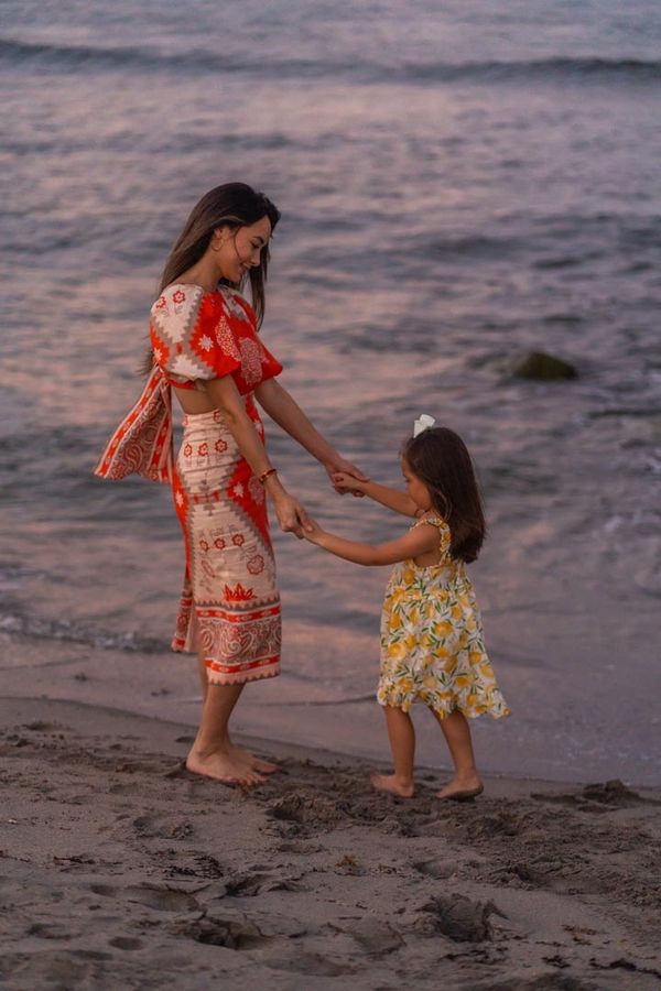 Family Portraits — Beach Session — family photography, portraits photography by Repeak Media