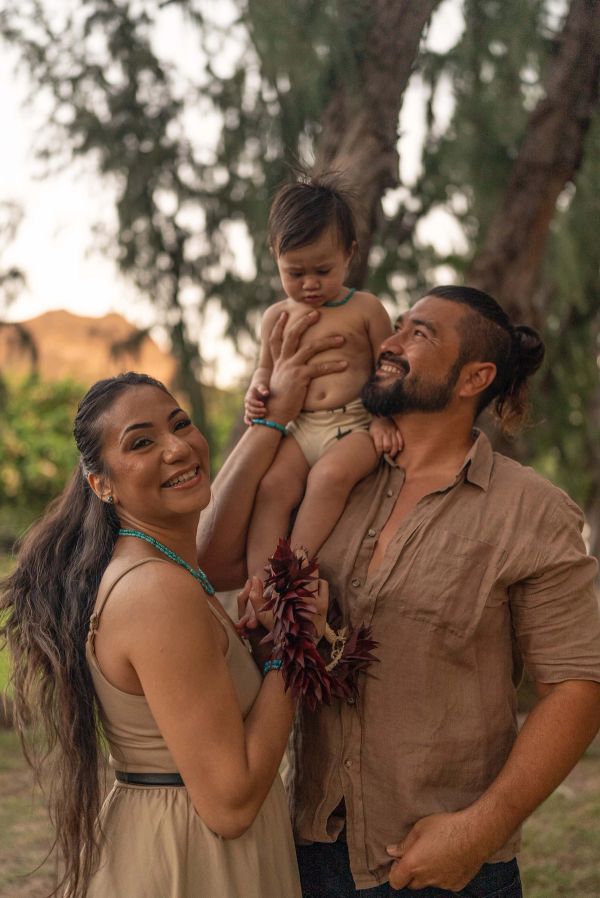 Zsaleh — Family Portraits 10