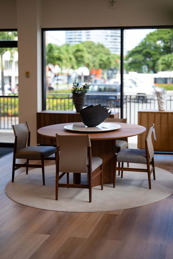 Wabi Sabi — Furniture & Showroom Photography