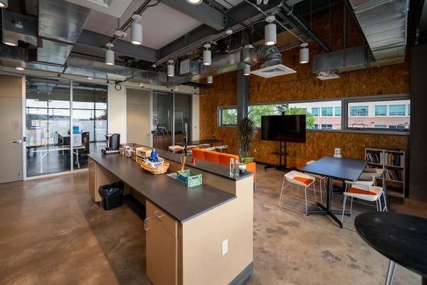 Hub Coworking — Spaces