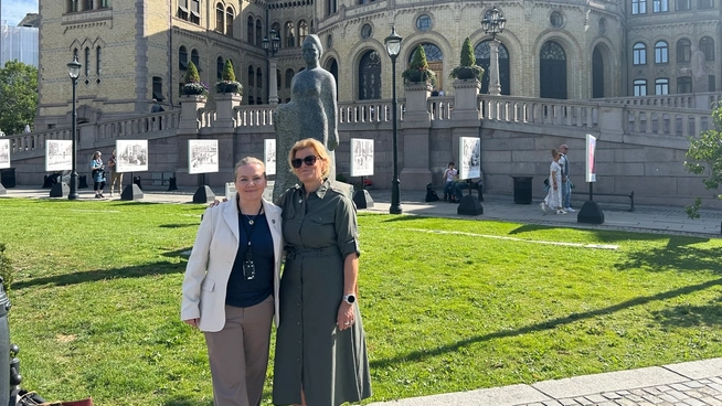 Adm.dir. Kirsti Kierulf, og markedssjef og energirådgiver Lene Hollseter møtte departementene sammen med KS.