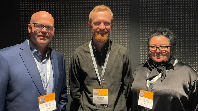 F.v: Erik Hole (nettverksrådgiver i NKF),
Martin Løiten Dahl (avdelingsleder eiendom, Asker kommune) og Mona Nerli (fagansvarlig brann og prosjektkoordinator, eiendom, Asker kommune). Foto: Sindre Haarr