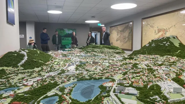 Bymodellen er ca. 27 kvadratmeter stor. Foto: Agnete Helene Matre / Bergen kommune.