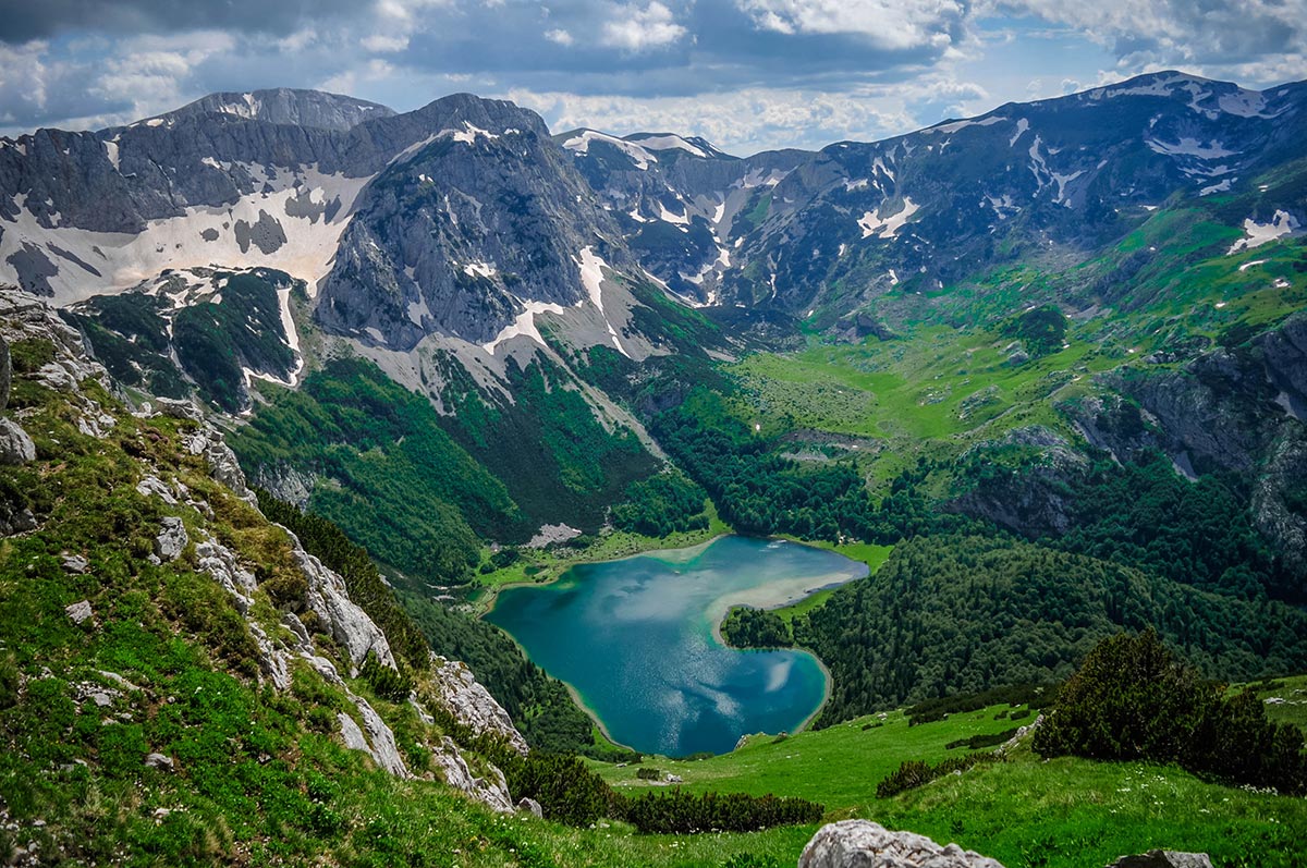 Nacionalni park Sutjeska: prašuma i vrhovi koji oduzimaju dah