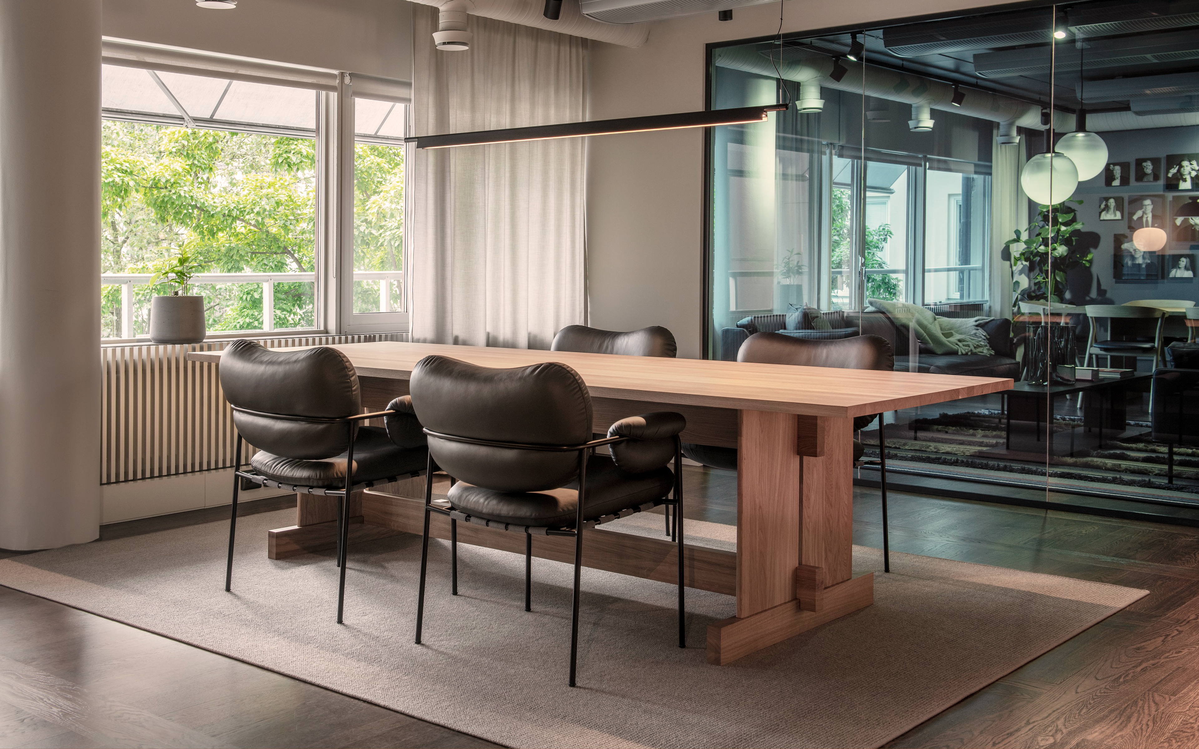 Bollo Dining chairs around the Grande Table.