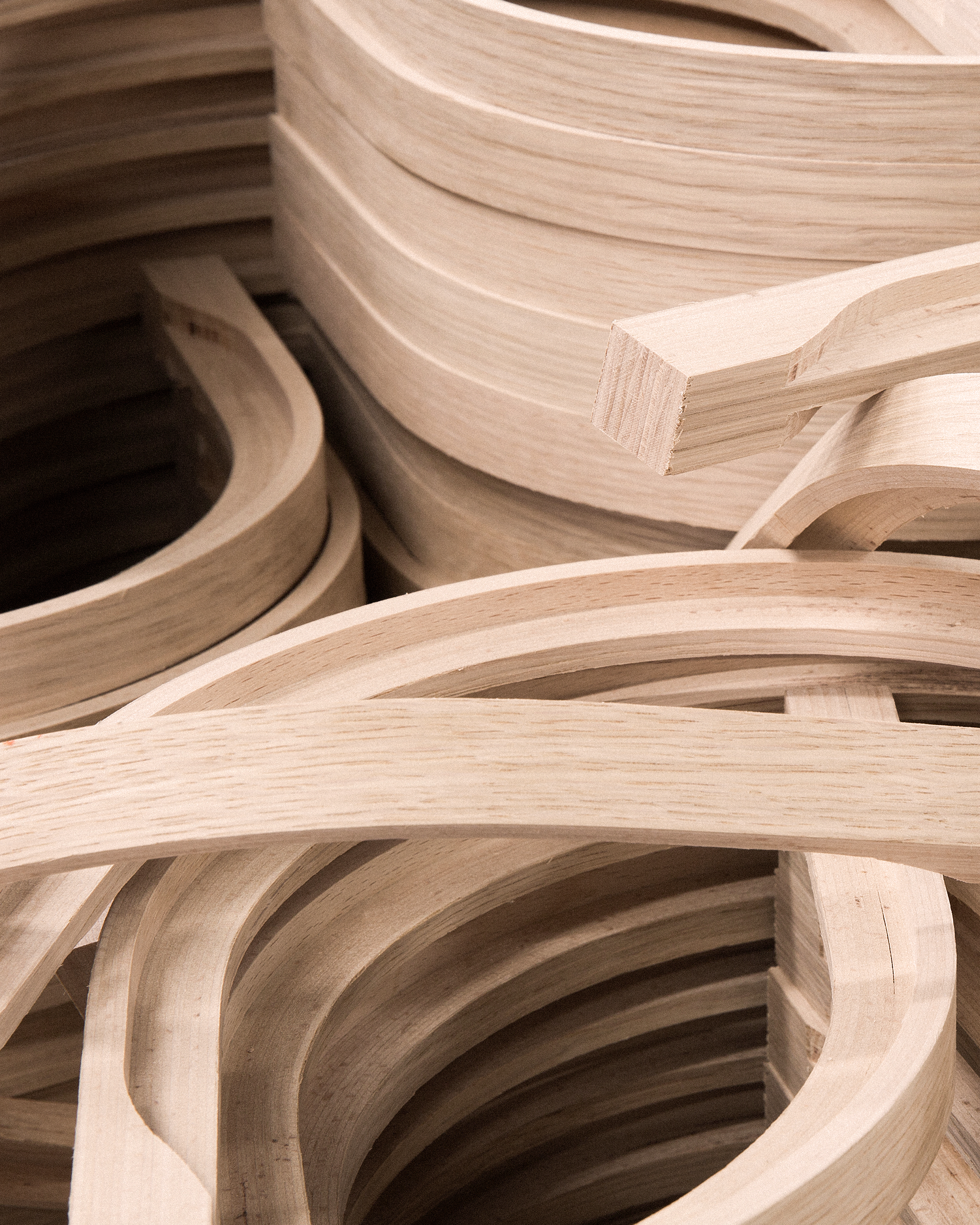 Furniture Making: A Collaborative Craft / A closer look at the factory, the craftspeople, and the many hands involved in turning ideas into furniture.