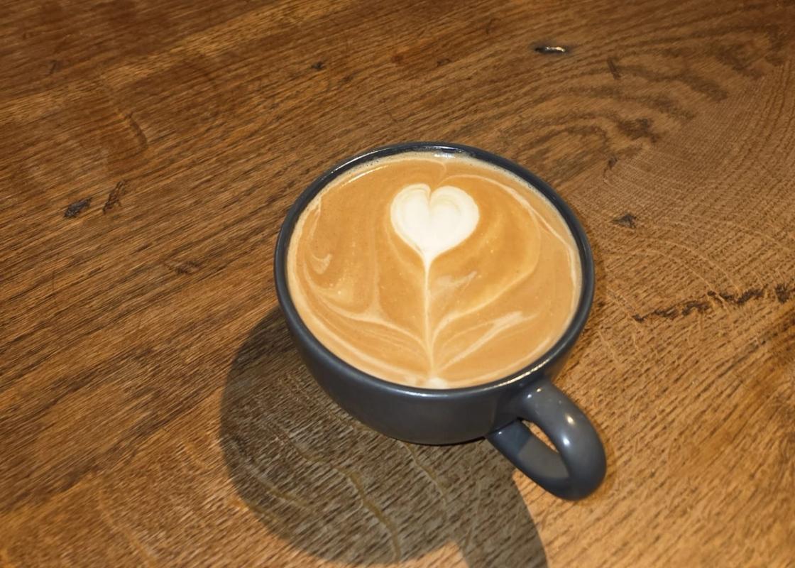 KAFFEE & MILCHGETRÄNKE