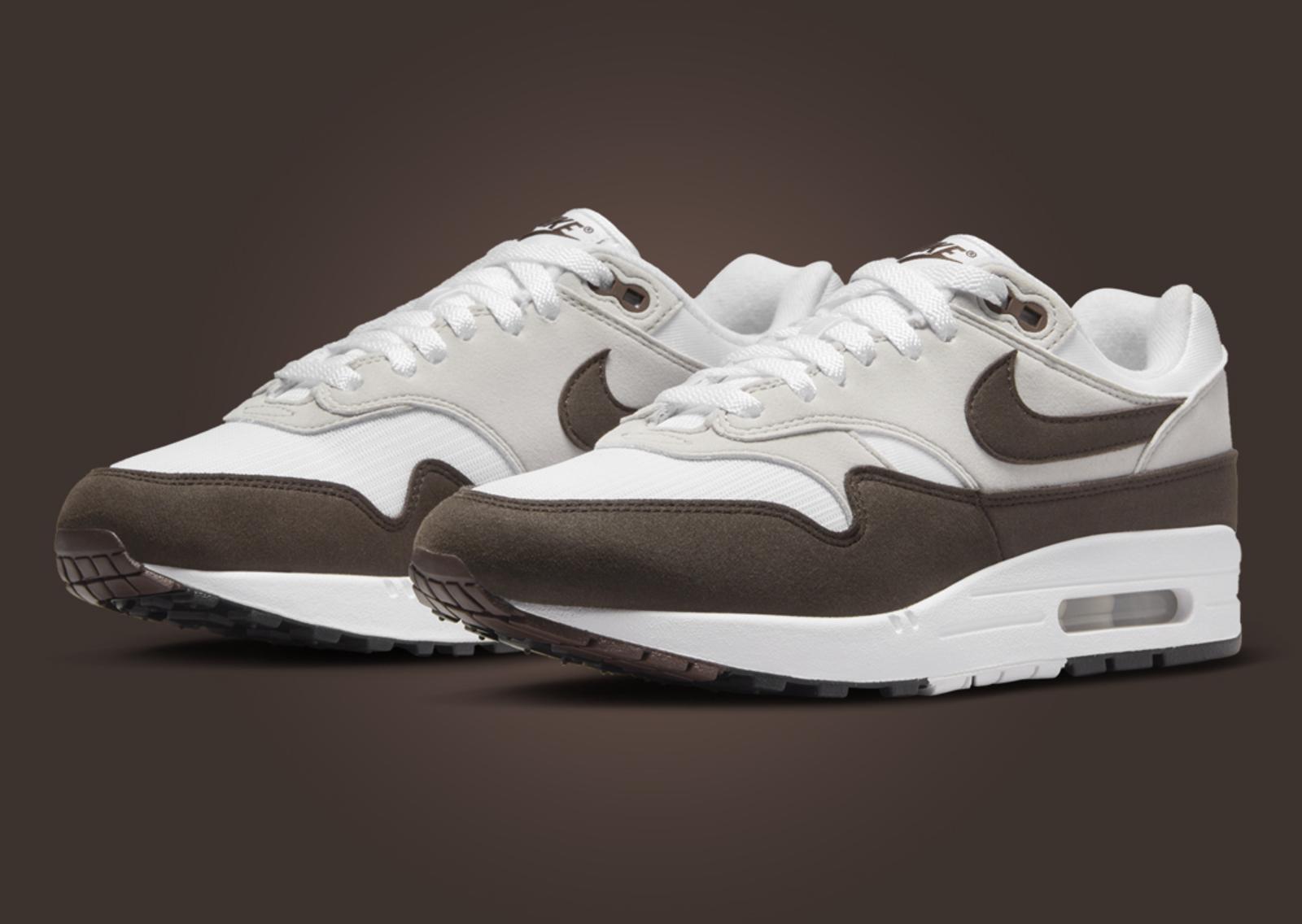 Nike Air Max 1 Baroque Brown (W) Angle