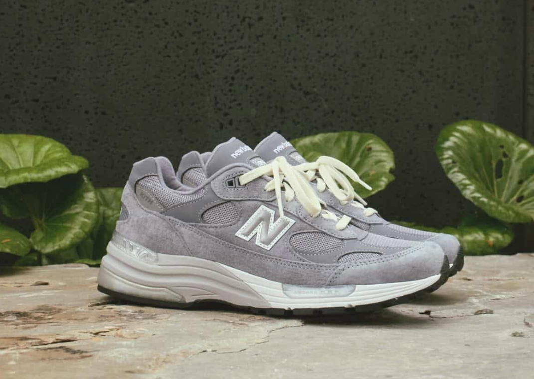 靴 KITH New Balance 992 MADE in USA Ronnie Fieg Adds Another Preview to the Upcoming Stone Grey Kith x