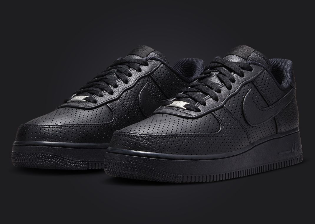 Jet black air force 1 on sale