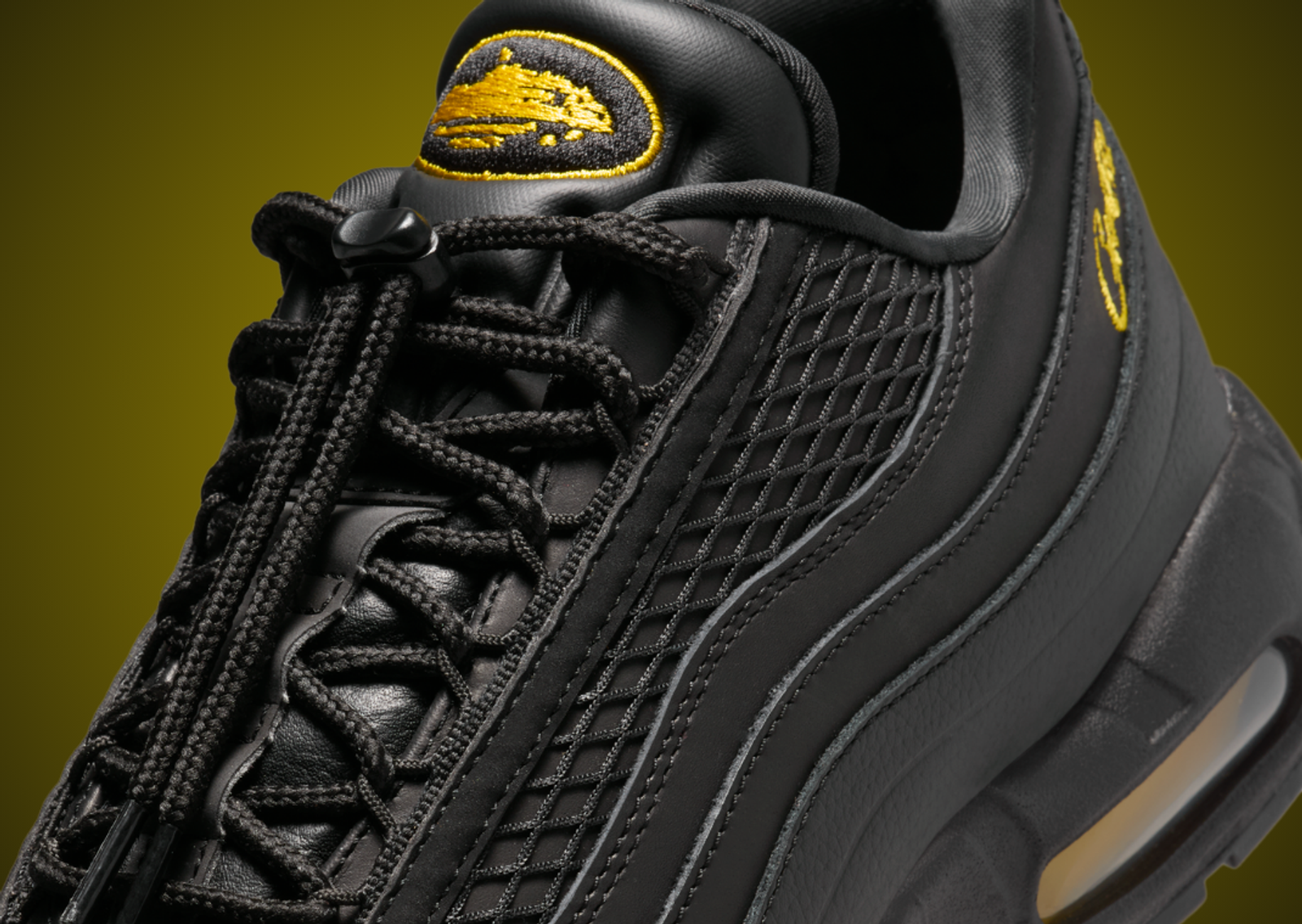 Corteiz x Nike Air Max 95 Black Tour Yellow Detail