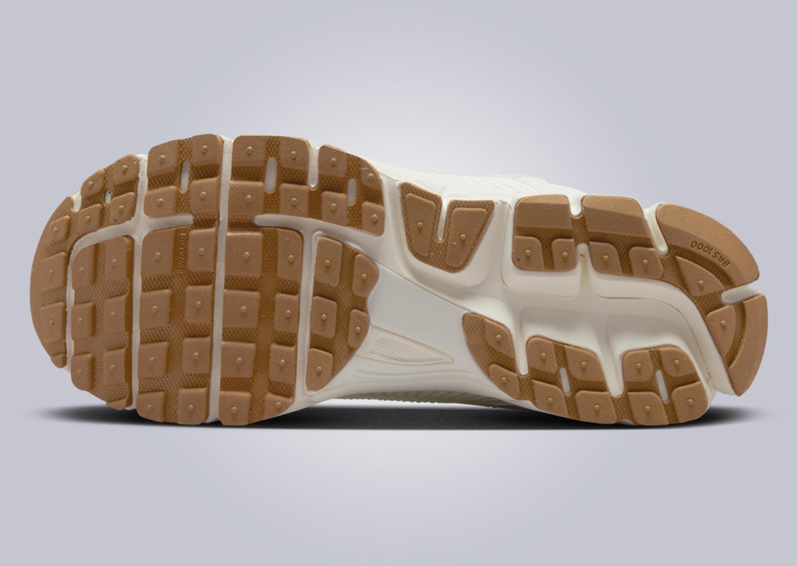 Nike Zoom Vomero 5 Sail Coconut Milk Outsole