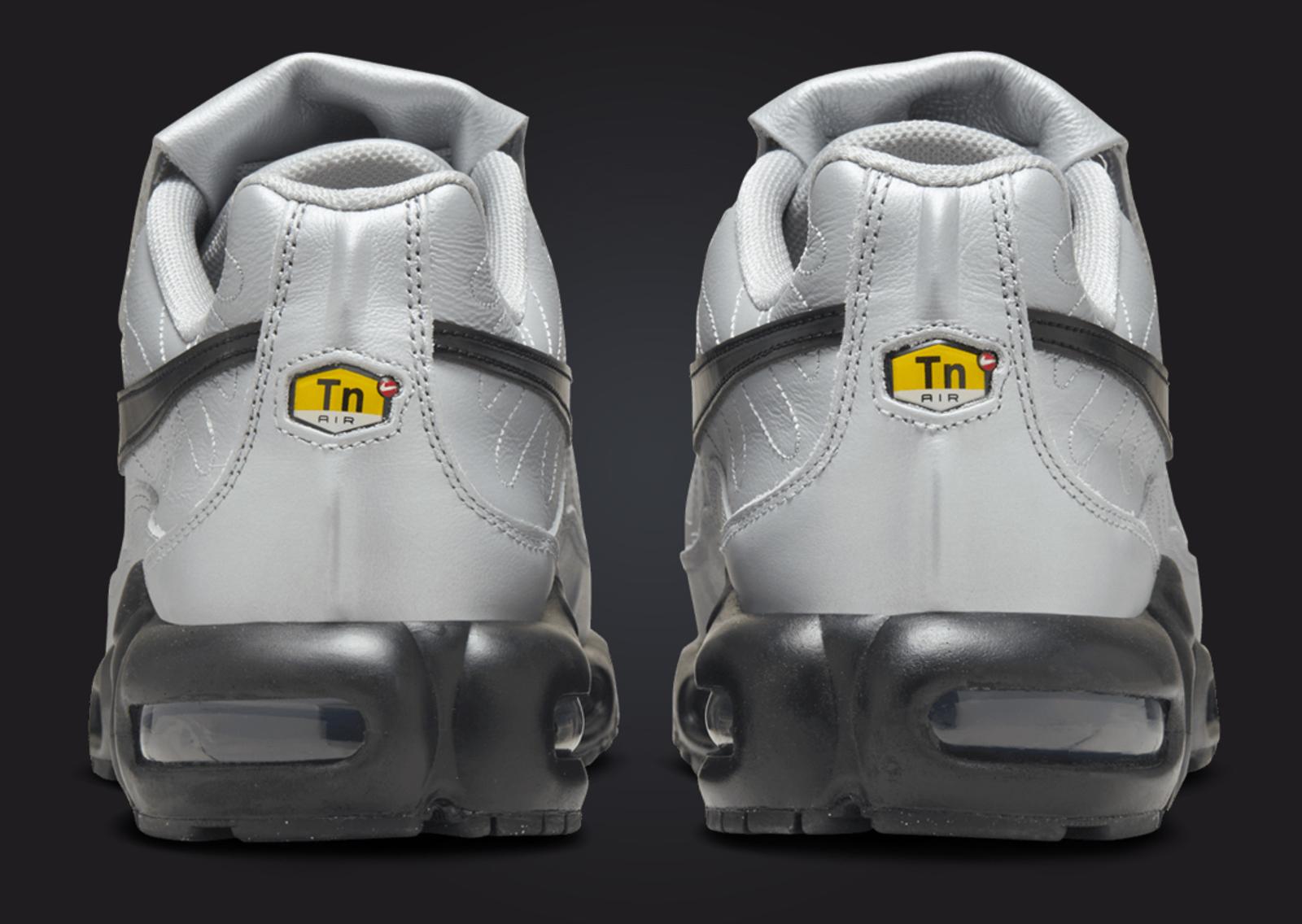 Nike Air Max Plus TNPO Wolf Grey Black Heel