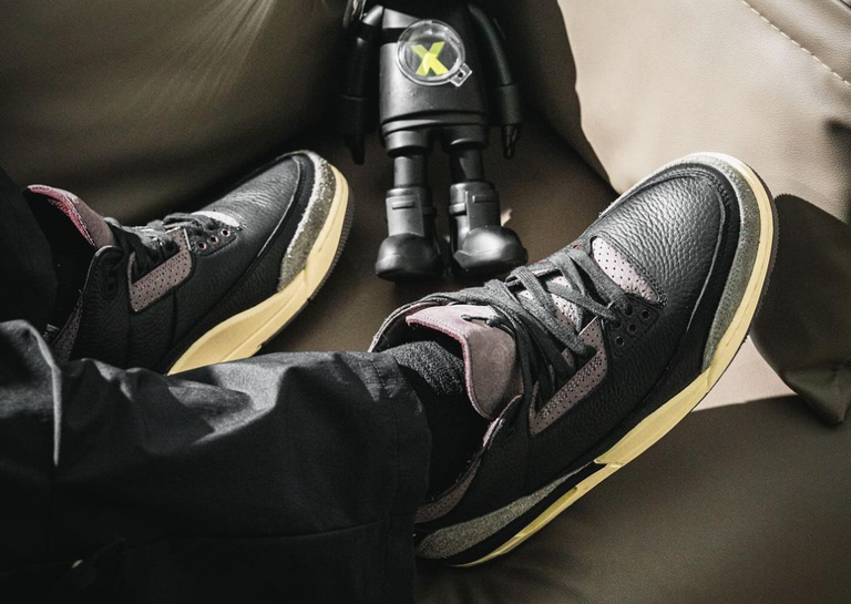 A Ma Maniere x Air Jordan 3 Retro OG SP Black (W) On-Foot Toe
