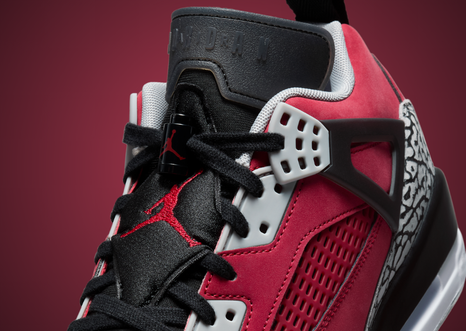 Jordan Spizike Low Toro Detail