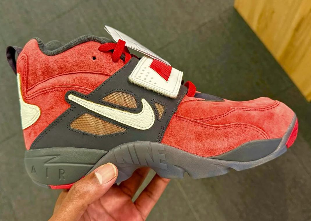 deion sanders shoes 1992