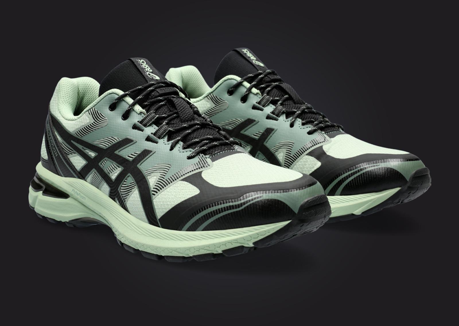 Asics Gel-Terrain Dark Jade Angle