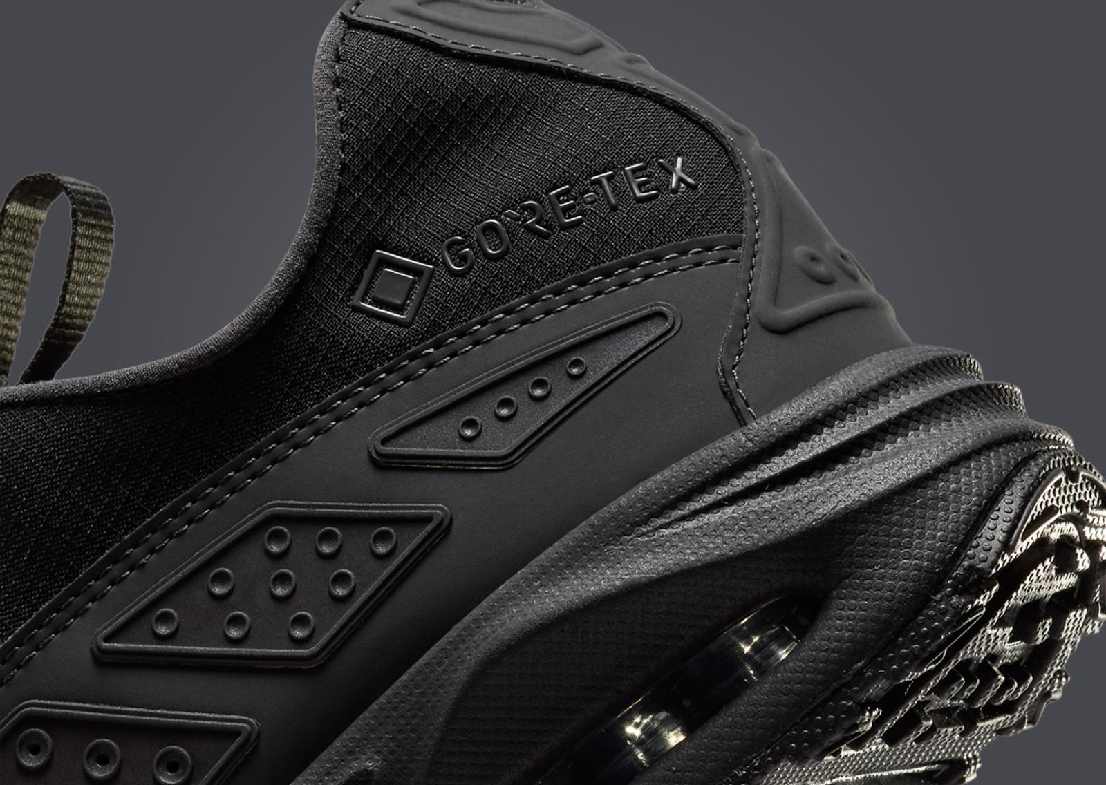 Nike Air Max Sunder Gore-Tex Black (W) Heel Detail