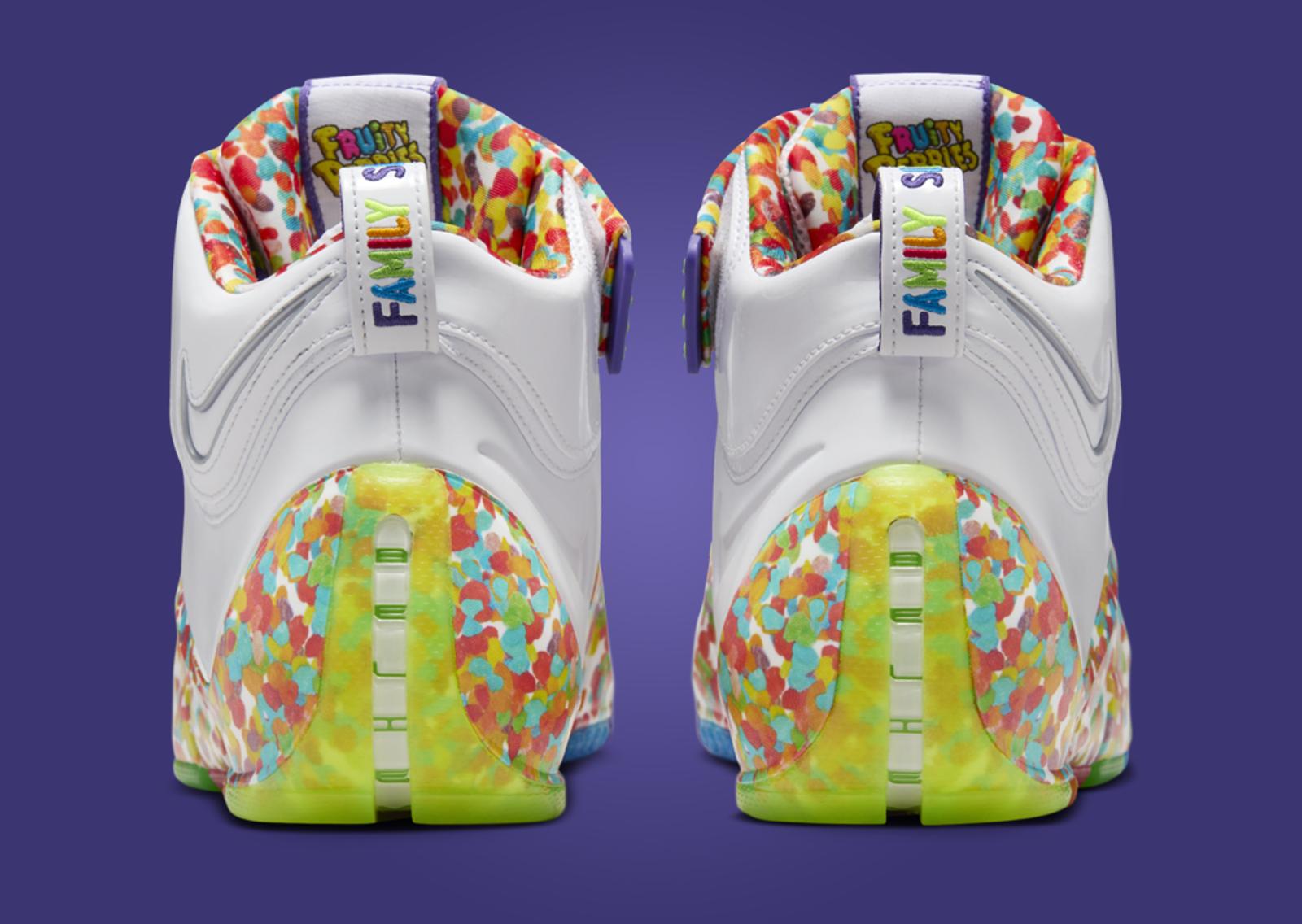 Nike LeBron 4 Fruity Pebbles Back