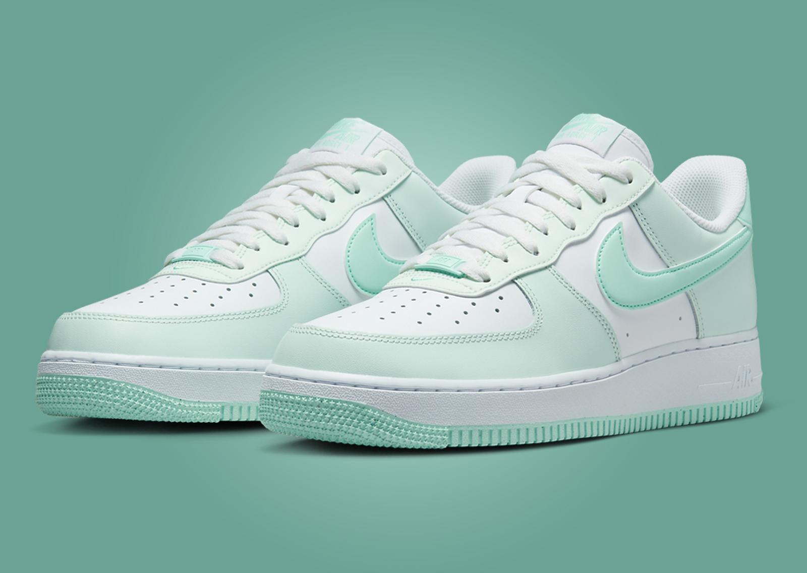 Nike Air Force 1 Low Minty Fresh Angle