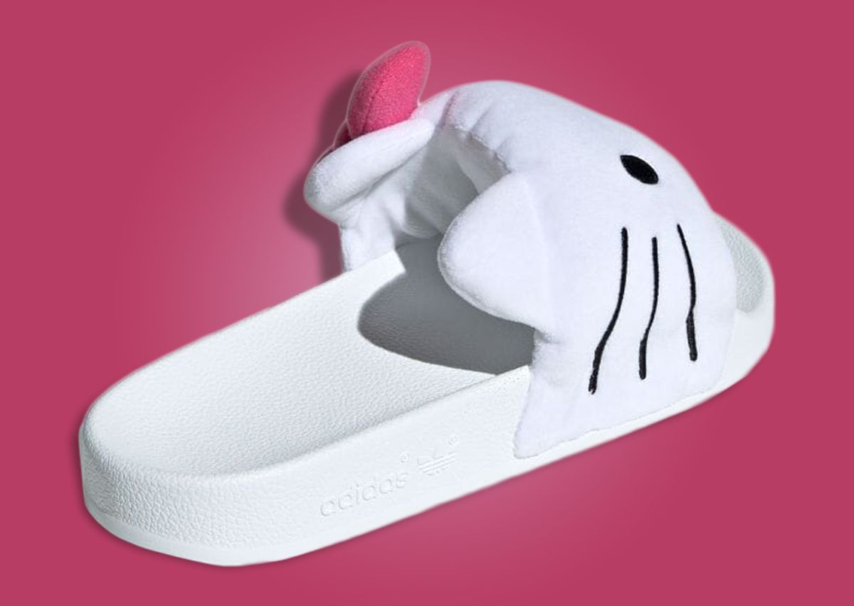 Hello Kitty x adidas Adilette Slide Heel Angle