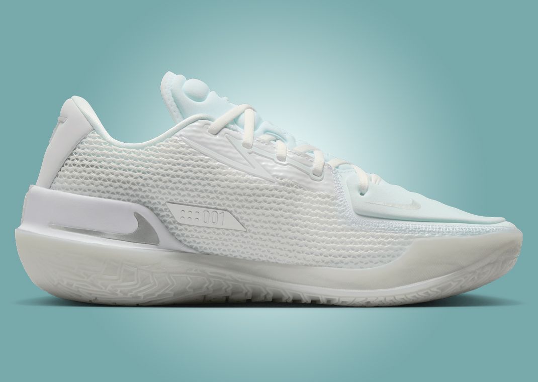 ボール GT cut1 The Nike Zoom GT Cut 1 Steps Back Into The EYBL Circuit