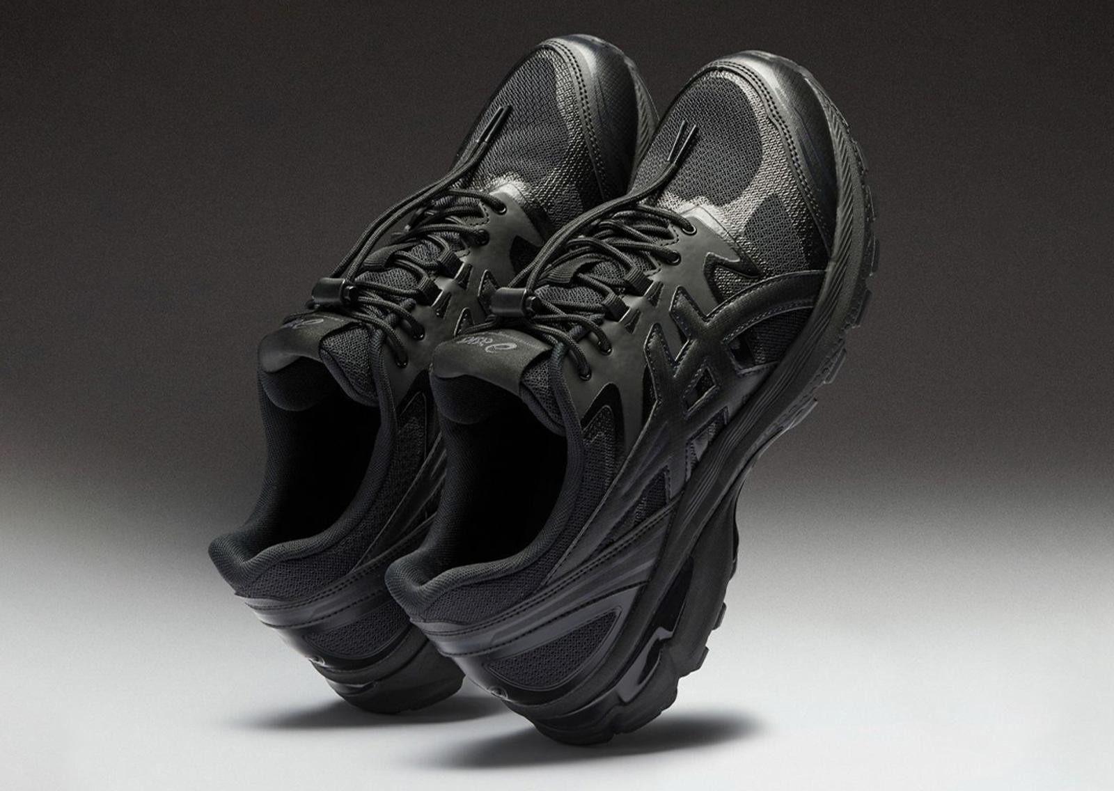 Comme des Garçons SHIRT x Asics Gel-Terrain Black Heel Angle