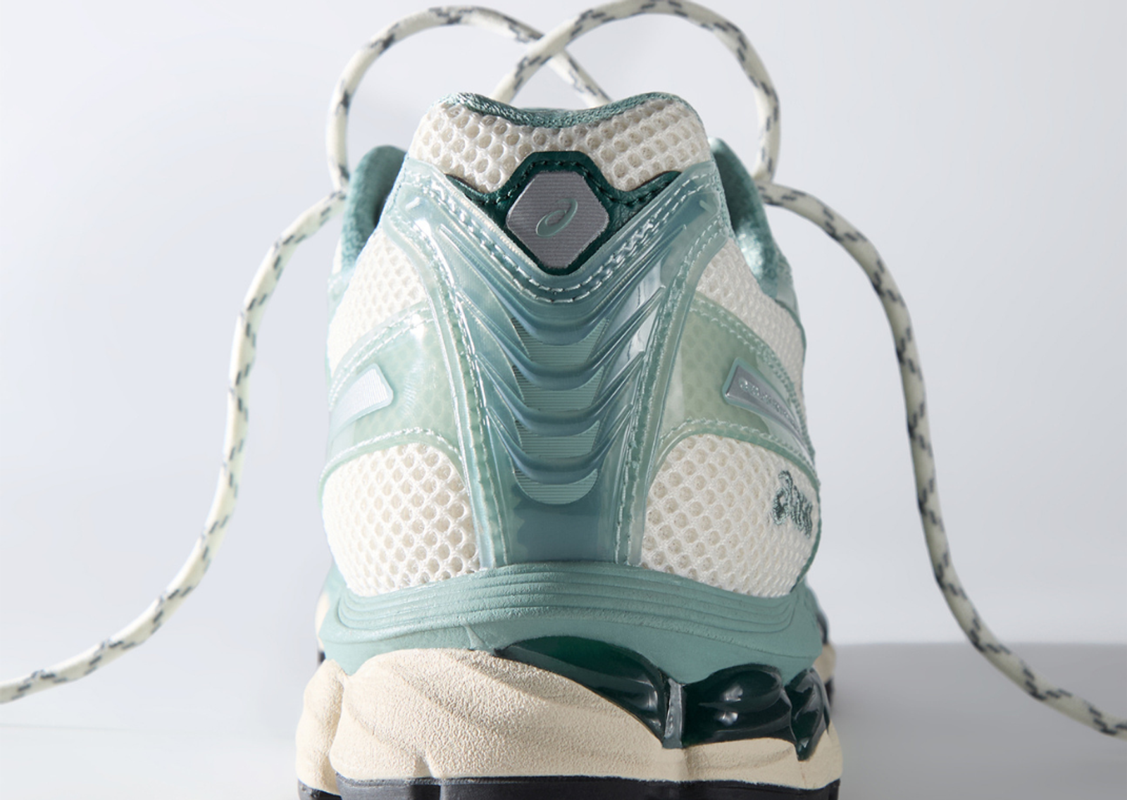 Kith x Asics Gel-Kayano 12.1 Ice Blue Heel Detail