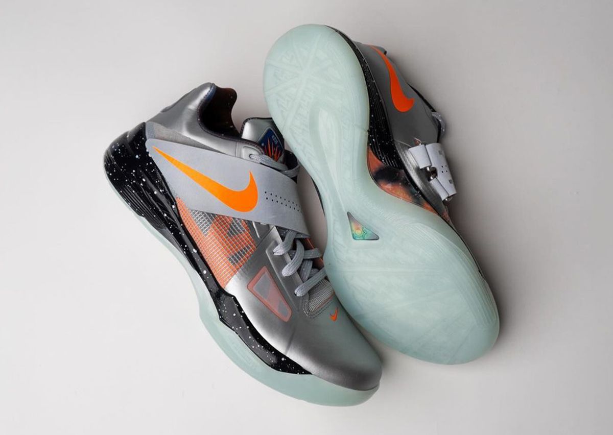 Nike KD 4 Galaxy (2024) Lateral and Outsole