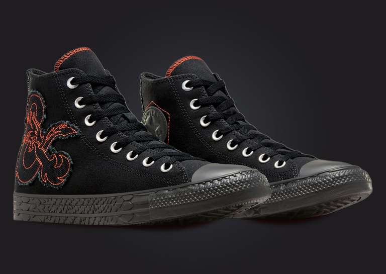 Dungeons & Dragons x Converse Chuck Taylor All Star Black Red Angle