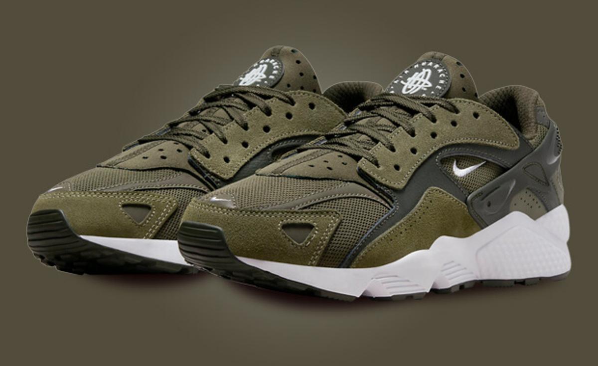 The Nike Air Huarache Runner Cargo Khaki Releases Holiday 2023