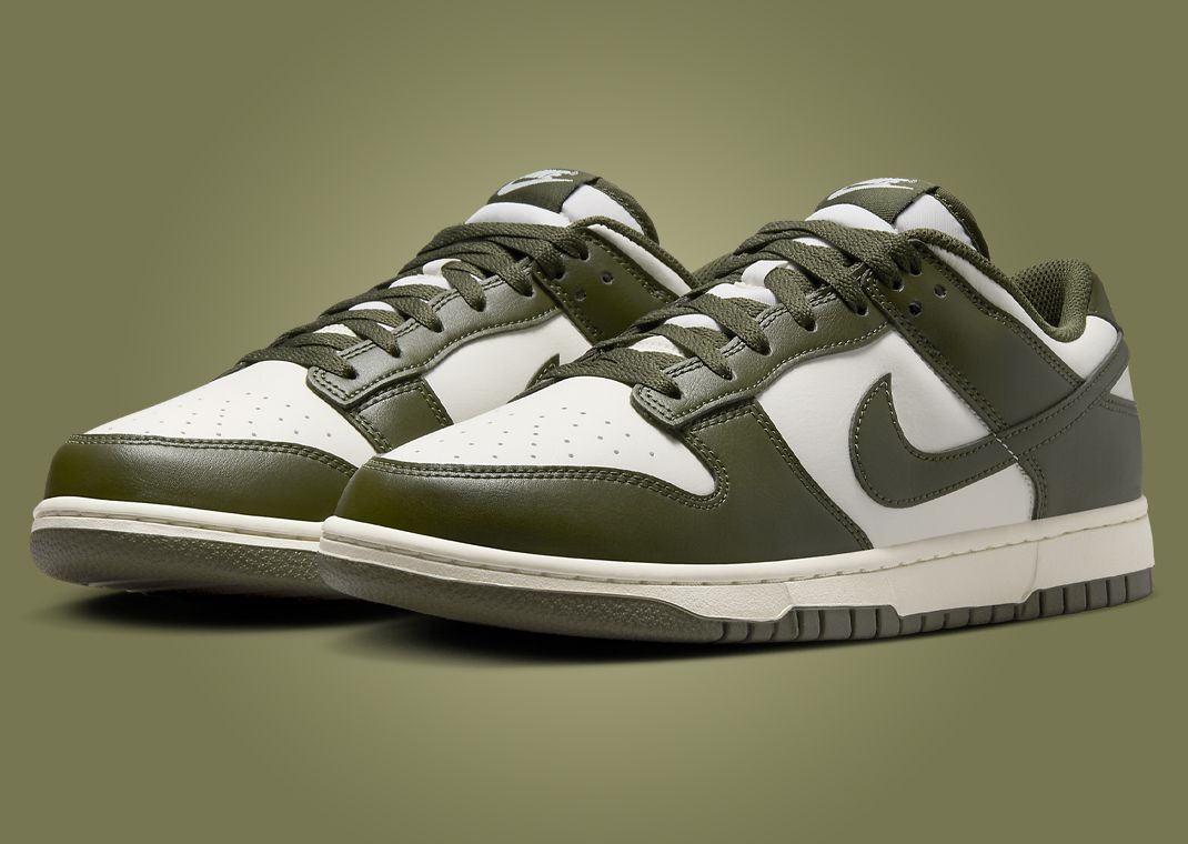 国内配送 NIKE DUNK LOW RETRO PALE IVORY/CARGO KHAKI The Nike Dunk Low Pale Ivory Cargo Khaki is Available Now