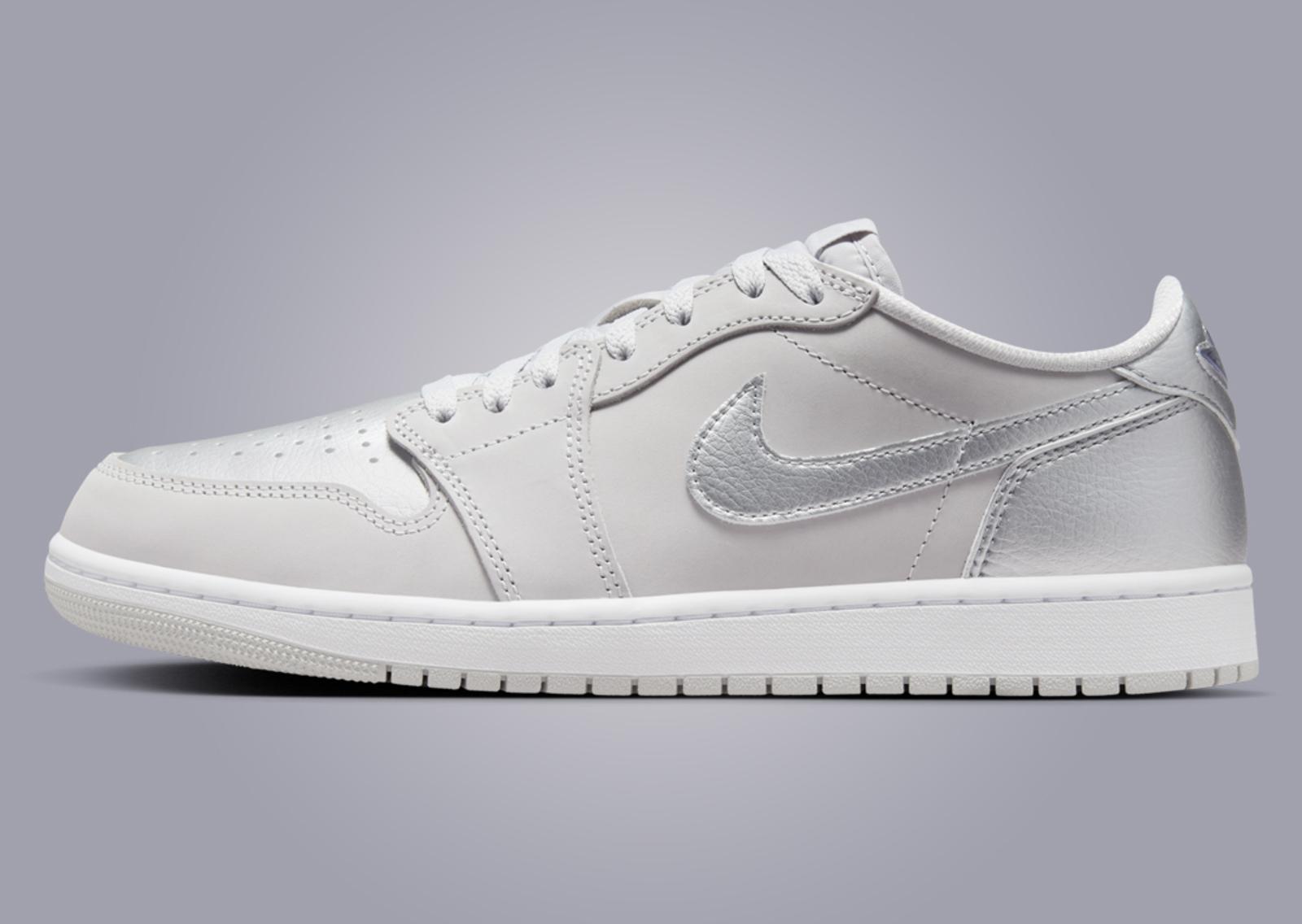 Air Jordan 1 Retro Low OG Silver Lateral