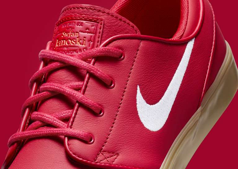 Nike SB Zoom Janoski OG+ University Red Gum Midfoot Detail