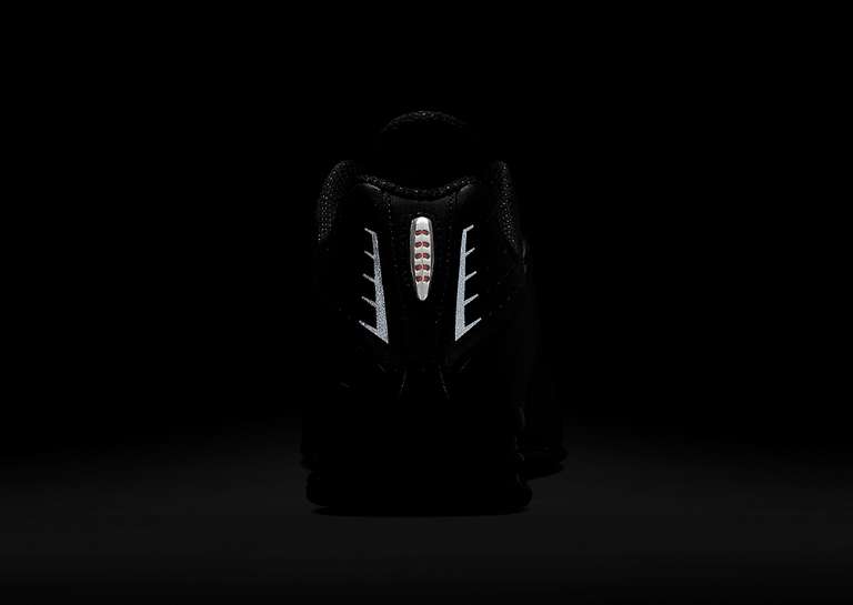 Nike Shox R4 Triple Black (W) 3M Back
