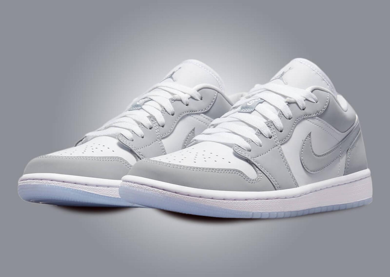 Air Jordan 1 Low White Wolf Grey (W) Angle