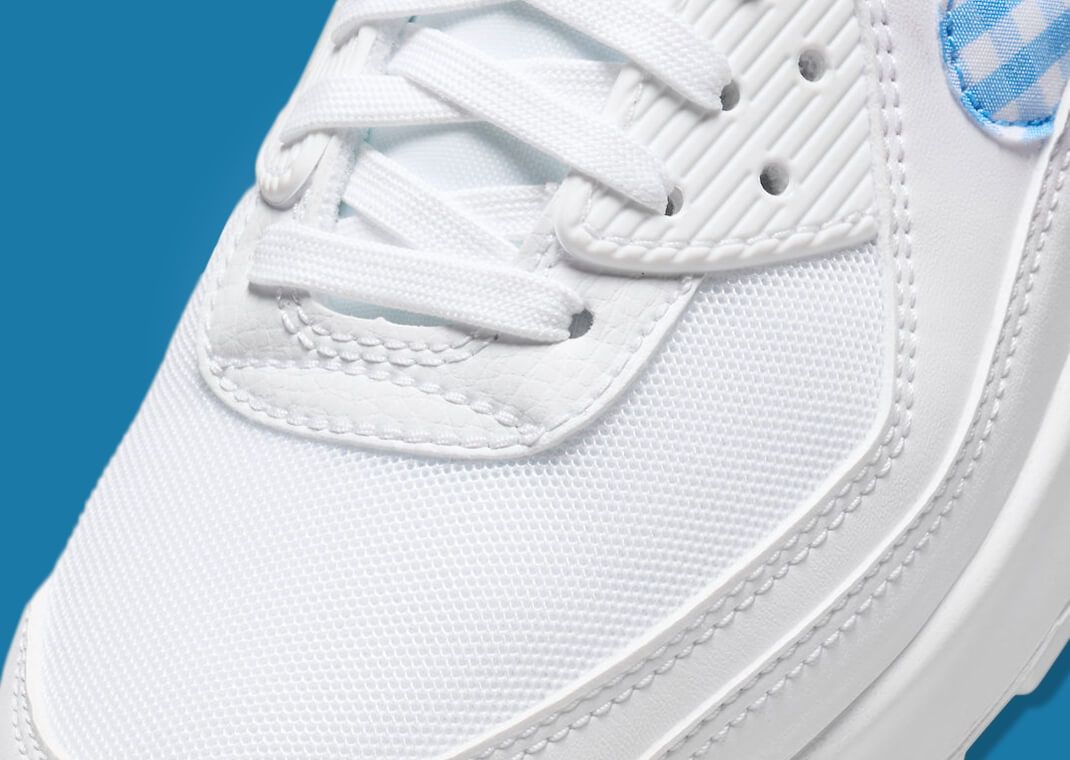 This Women's Exclusive Nike Air Max 90 Takes On Blue Gingham