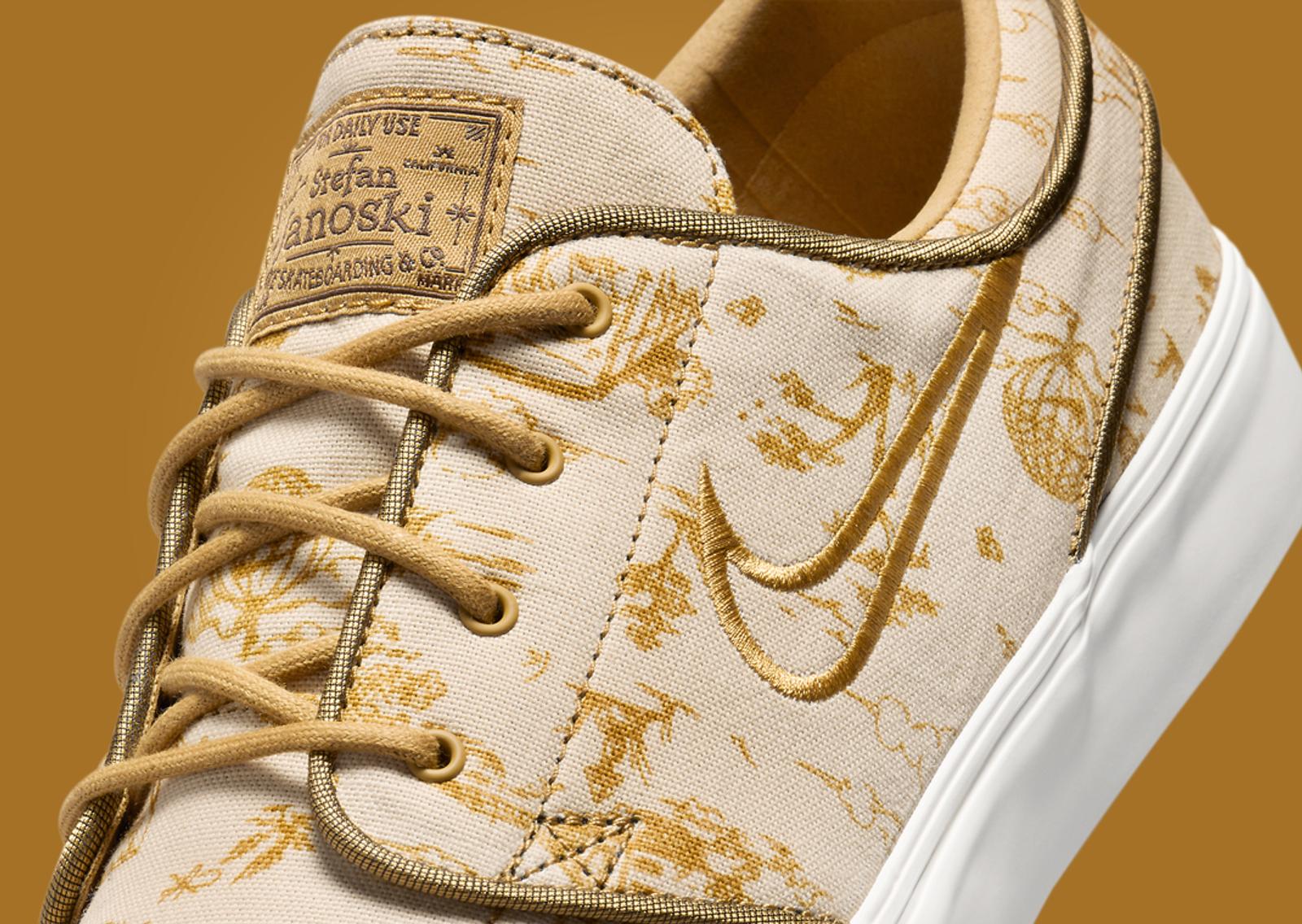 Nike SB Zoom Janoski OG+ Pastoral Print Midfoot Detail