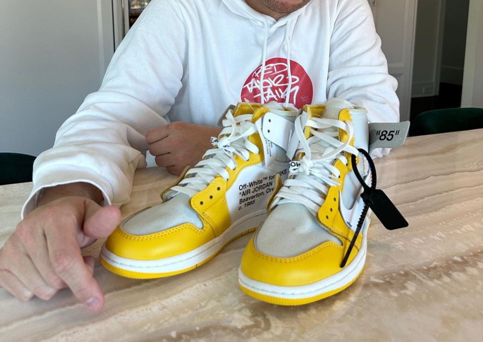 Off-White x Air Jordan 1 High OG Canary Yellow