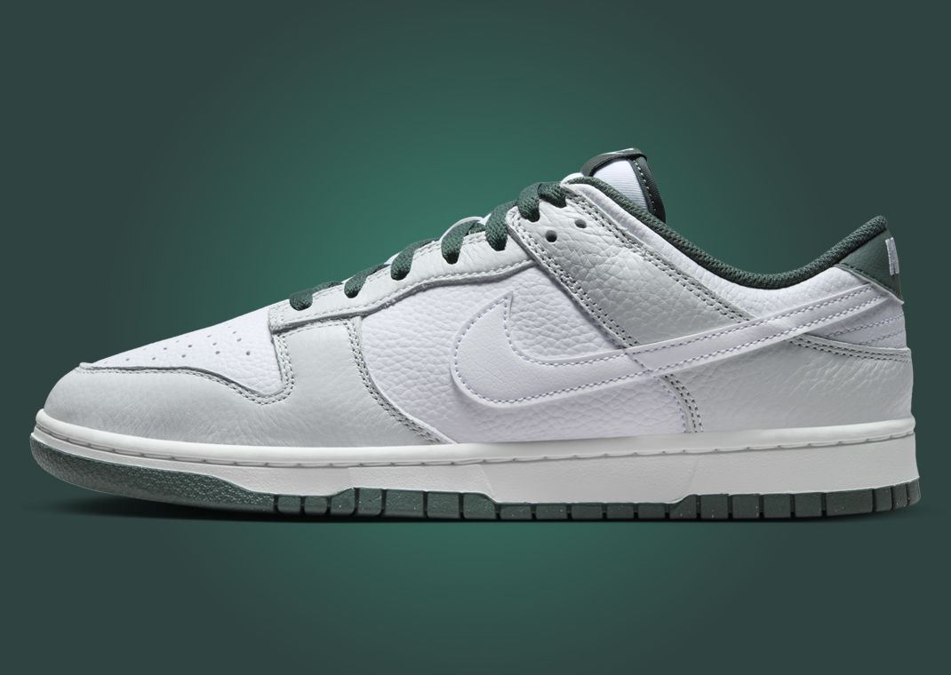 国内配送 NIKE DUNK LOW RETRO SE PHOTON DUST /WHITE-V.GREEN Nike Dunk Low Retro SE Mens Lifestyle Shoes Photon Dust